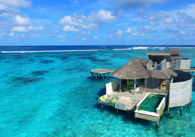 Laamu Water Villa with Pool