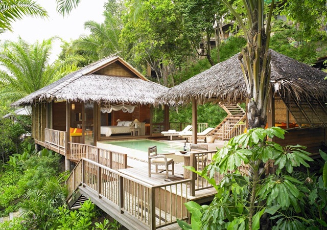 Beachfront Pool Villa