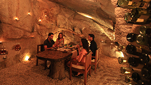 Незабываемый ужин в Wine Cave